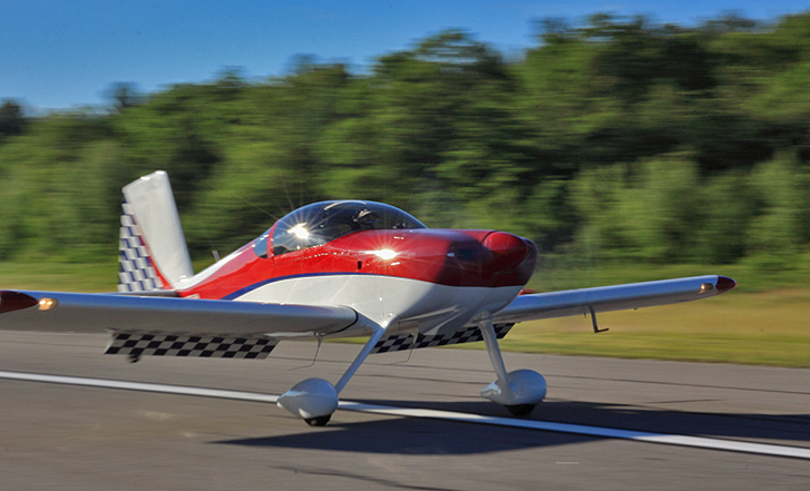 Vans-RV-7-On-Runway